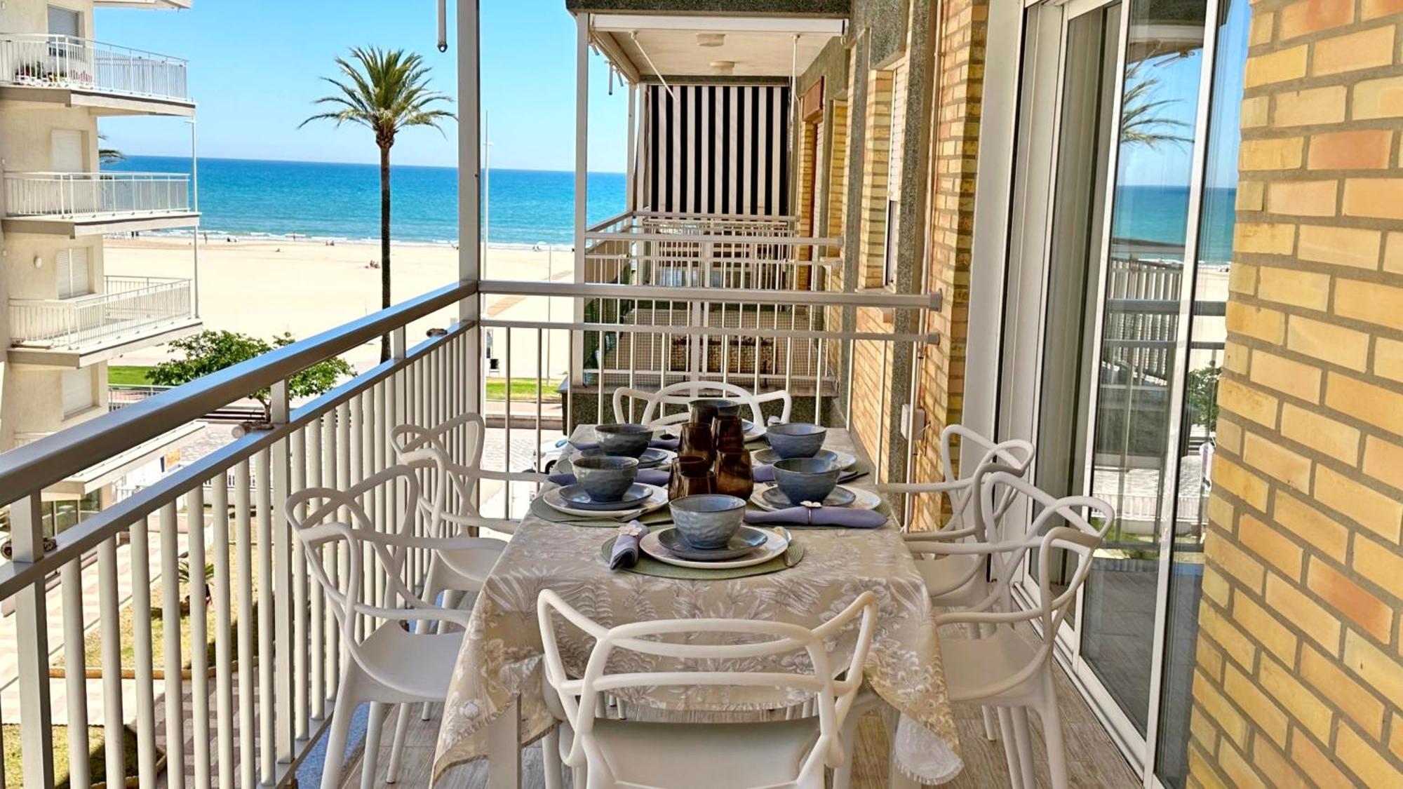 Gandia Primera Linea - Alquiler Solo A Familias Apartment Playa de Gandia